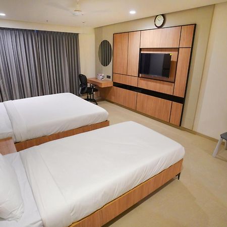 Hotel Shubham Celebrations Hyderabad Exterior photo