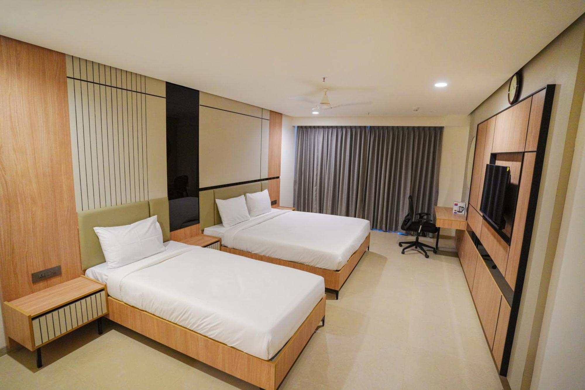 Hotel Shubham Celebrations Hyderabad Exterior photo